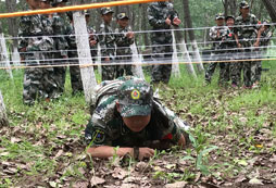 天津軍事夏令營多少錢一期？