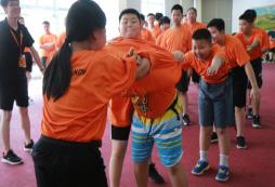 想知道體育夏令營報(bào)名多少錢？快來了解超值優(yōu)惠，給孩子一個(gè)難忘的夏天！