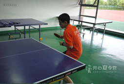 打乒乓球時我們應該如何判斷接發(fā)球呢？