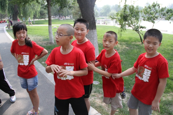 籃球運動夏令營應(yīng)該如何去選擇.jpg