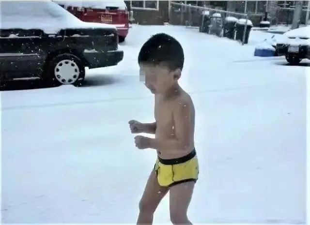 12年前，被爸爸逼迫零下13度裸跑的4歲小男孩，現在他怎么樣了？