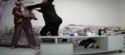 女公務(wù)員毆打79歲母親被拘留罰款：我勸你，千萬不要太高估人性