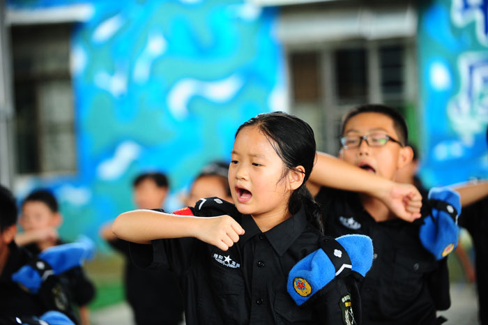2021孩子參加拓展夏令營(yíng)的好處有哪些？.jpg
