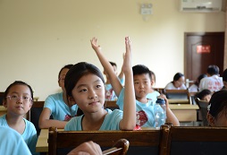 素質(zhì)教育夏令營幫孩子提升情商