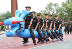 為什么鐵血虎賁夏令營為什么受孩子喜歡？