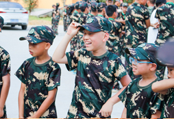 鐵血獵人軍事夏令營帶孩子探索未來！