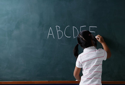 父母如何輔導(dǎo)孩子進(jìn)行英語(yǔ)單詞的自然拼讀
