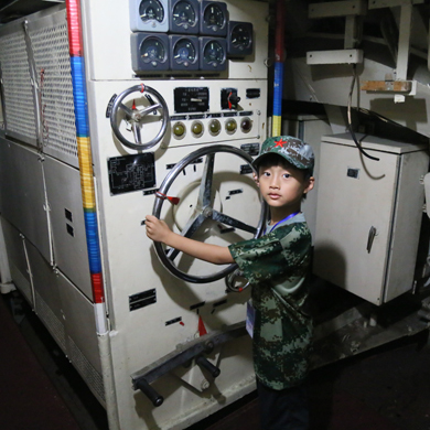 威海軍事特訓營讓孩子真正的發(fā)生改變