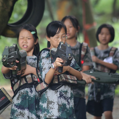 參加威寧軍事夏令營讓孩子積極面對挫折