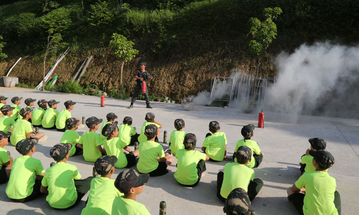 威寧軍事夏令營(yíng).jpg