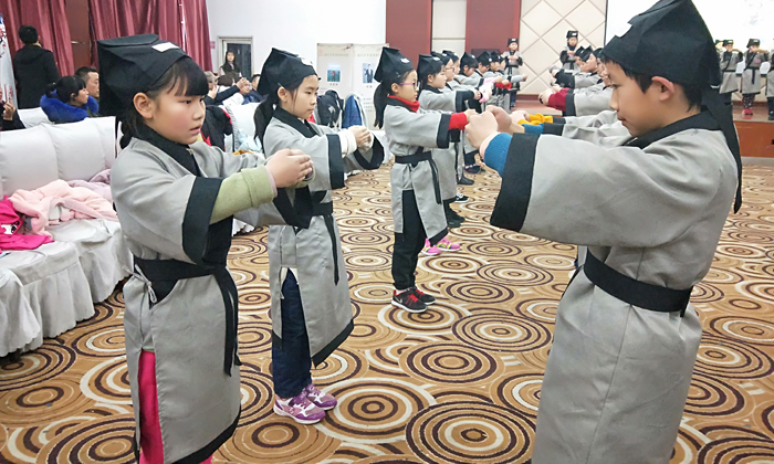 孩子參加文化夏令營怎么樣？.jpg