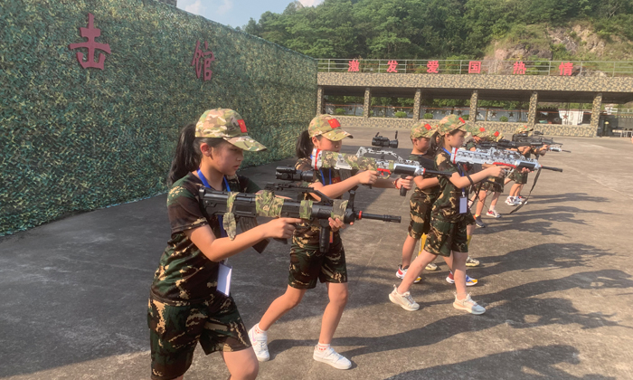 溫州軍事夏令營報(bào)名費(fèi)是多少