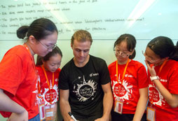 參加溫州英語夏令營提高孩子的英語溝通能力