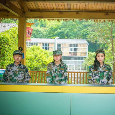 溫州軍旅夏令營(yíng)的特色是什么