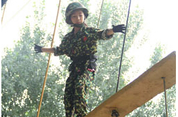 武漢軍事夏令營看養(yǎng)成孩子的五大習(xí)慣