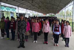 暑期武漢軍事夏令營的報(bào)名須知