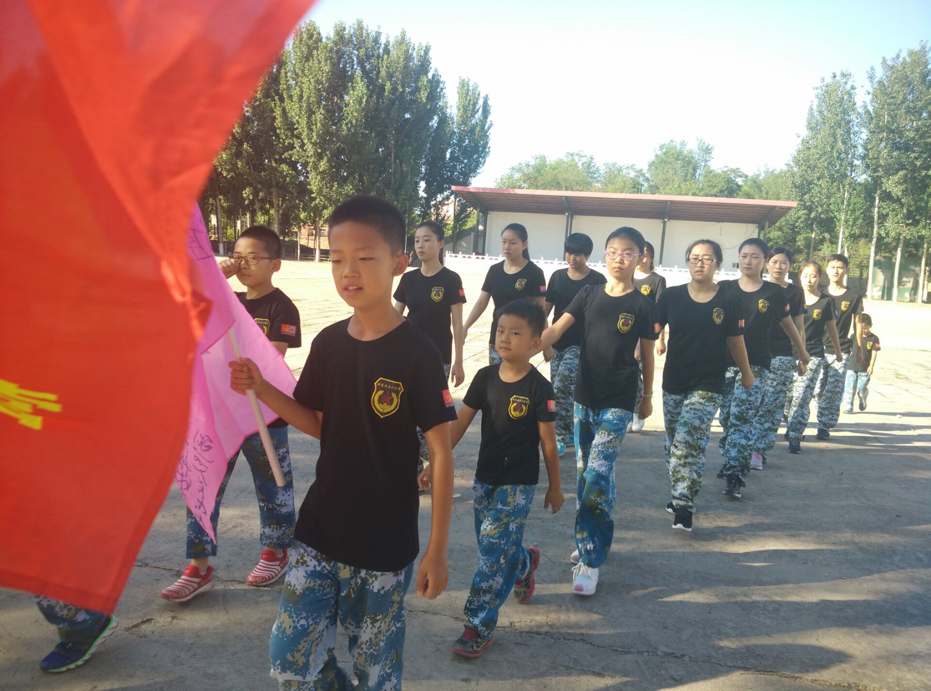 <strong>武漢軍訓(xùn)夏令營(yíng)引導(dǎo)學(xué)生往積極的方向發(fā)展</strong>