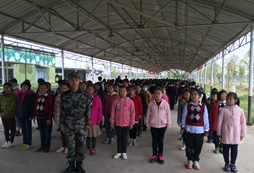 武漢軍事夏令營(yíng)為什么如此受家長(zhǎng)和孩子的青睞？