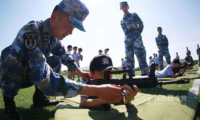 武漢軍事夏令營(yíng)