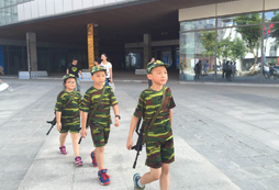 這個(gè)夏天武漢軍事夏令營(yíng)帶你帶走進(jìn)綠色軍營(yíng)！