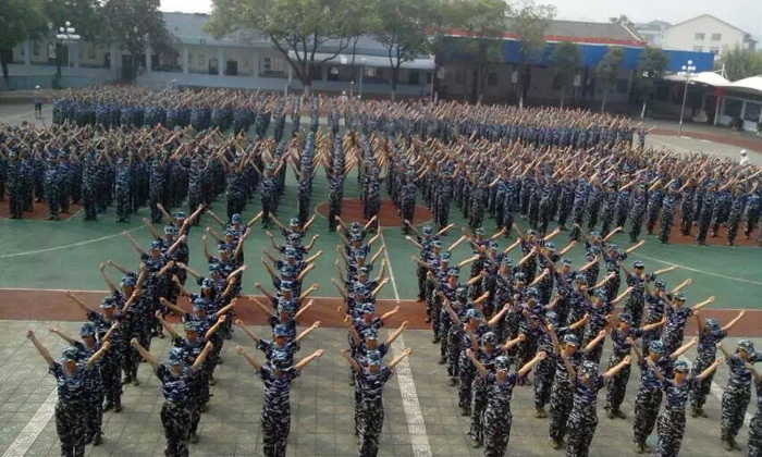 700軍營隊列訓練.jpg