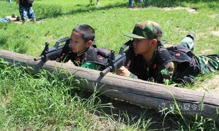 武漢軍事夏令營(yíng)