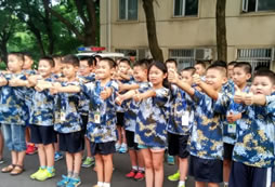 武漢軍事夏令營(yíng)行程特色是什么？