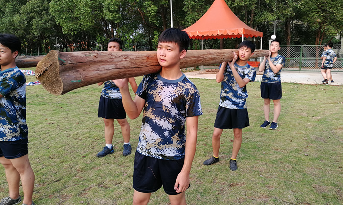 哪里報軍事夏令營