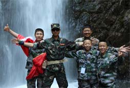  烏魯木齊軍事夏令營培養(yǎng)青少年優(yōu)秀軍人品質(zhì)