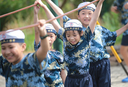 文武堂軍事夏令營拓展訓練培養(yǎng)孩子綜合素質