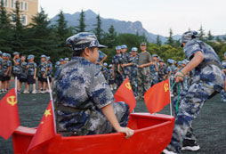 這個夏天和西安軍事夏令營一起揮灑汗水！