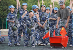 西安快樂少年軍事夏令營(yíng)如何保障孩子的安全？