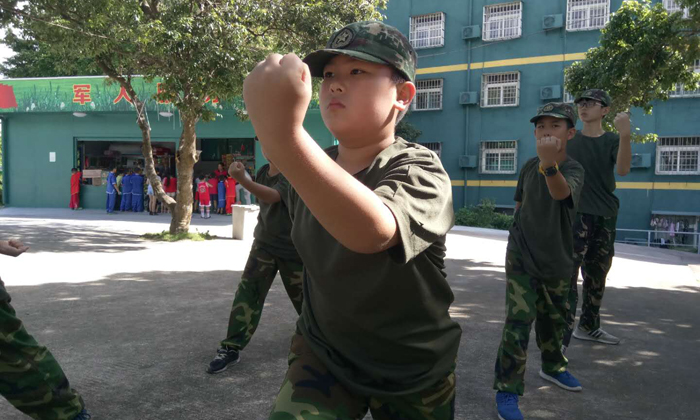 國外軍事夏令營