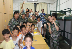 上海西點(diǎn)軍事夏令營(yíng)成就了孩子什么？