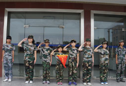 西點(diǎn)軍事夏令營給家長的一封信