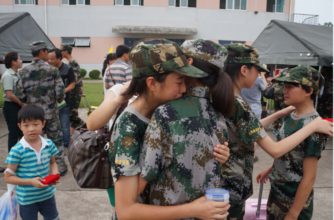 第二期上海西點(diǎn)軍事夏令營(yíng)