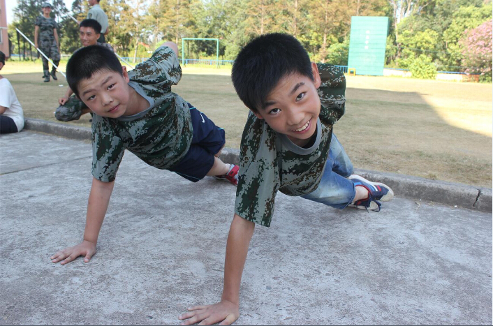 軍事訓(xùn)練