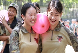 參加上海西點(diǎn)軍事夏令營拒接拖拉懶散