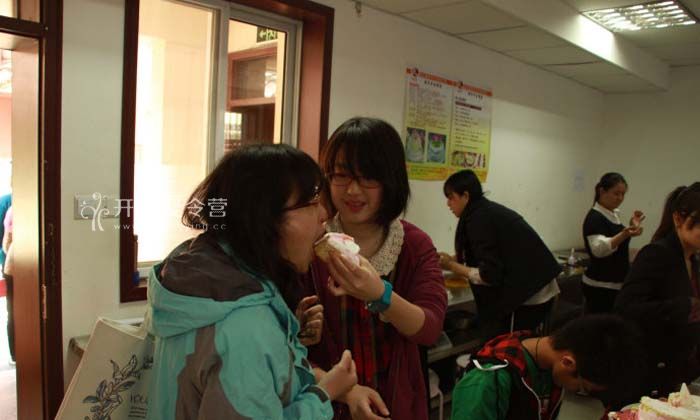 新東方酷學酷玩給孩子全面的飲食保障