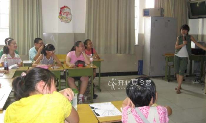 酷學(xué)酷玩教孩子多讀英語(yǔ)