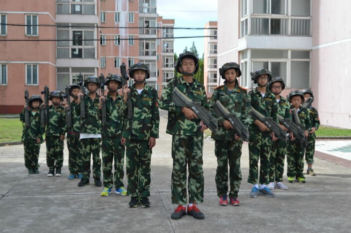 在軍事夏令營中孩子能學(xué)會哪些？
