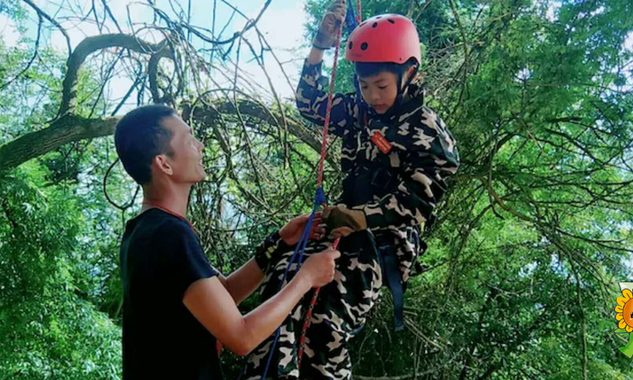 2022“蛟龍?zhí)貞?zhàn)”7天夏令營.jpg
