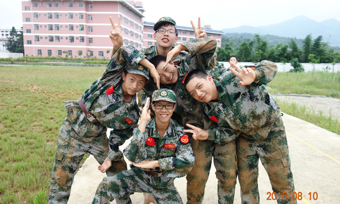 孩子獨自參加廈門假期軍事夏令營能夠獨立生活嗎？.jpg
