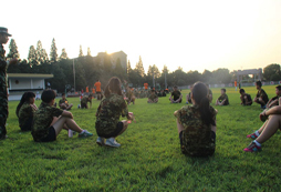 中小學(xué)生參加廈門軍事夏令營都能得到哪些收獲？