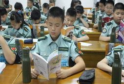 參加廈門夏令營能提高孩子的學(xué)習(xí)成績嗎？