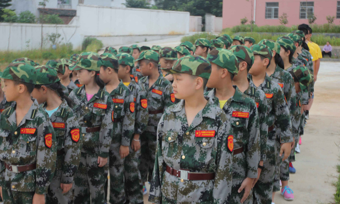 軍事夏令營能改變孩子哪些壞習慣？