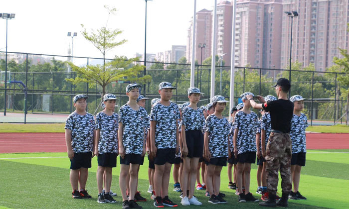 西安軍事化夏令營價格一覽