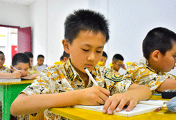 西安有針對青少年的軍事夏令營活動嗎？