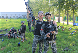 中小學(xué)生在襄陽周邊參加軍事夏令營去哪好？