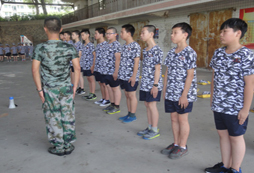 孩子在咸寧軍事訓(xùn)練營能得到哪些鍛煉？